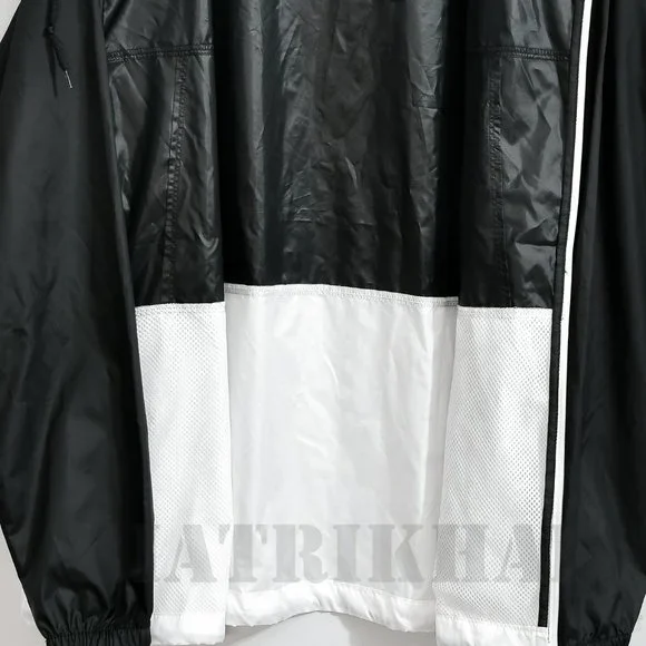 BLACK/WHITE Columbia Women’s Flash Forward™ Windbreaker Jacket - Picture 2 of 3